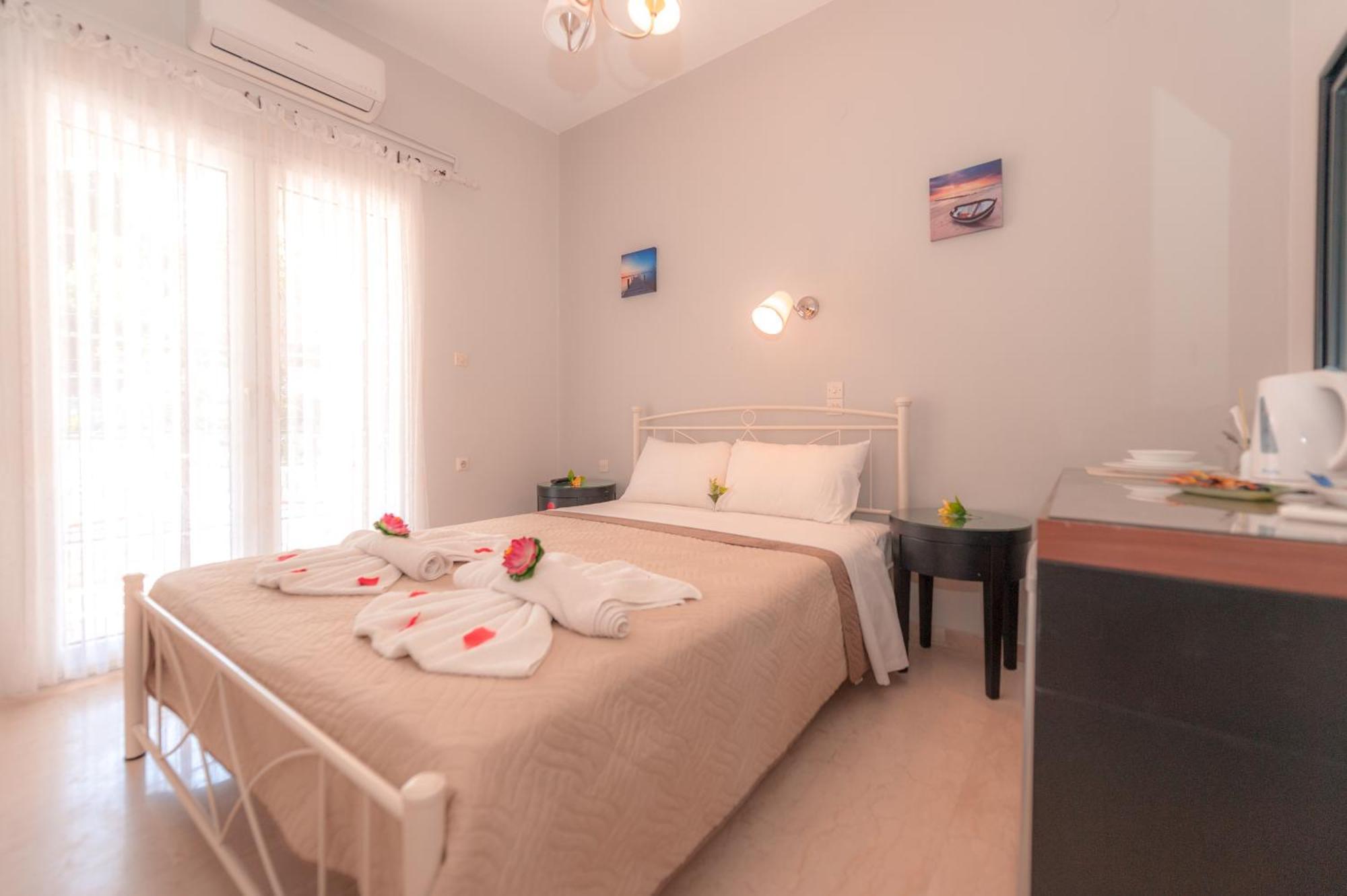 Vassilis Paradise Garden Aparthotel Agios Georgios Pagon Zewnętrze zdjęcie