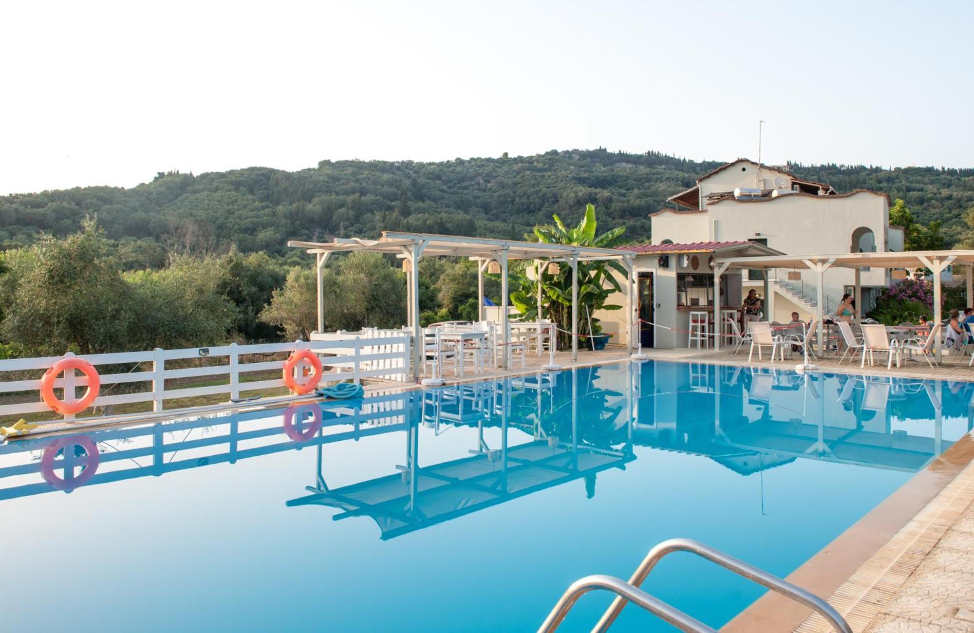 Vassilis Paradise Garden Aparthotel Agios Georgios Pagon Zewnętrze zdjęcie